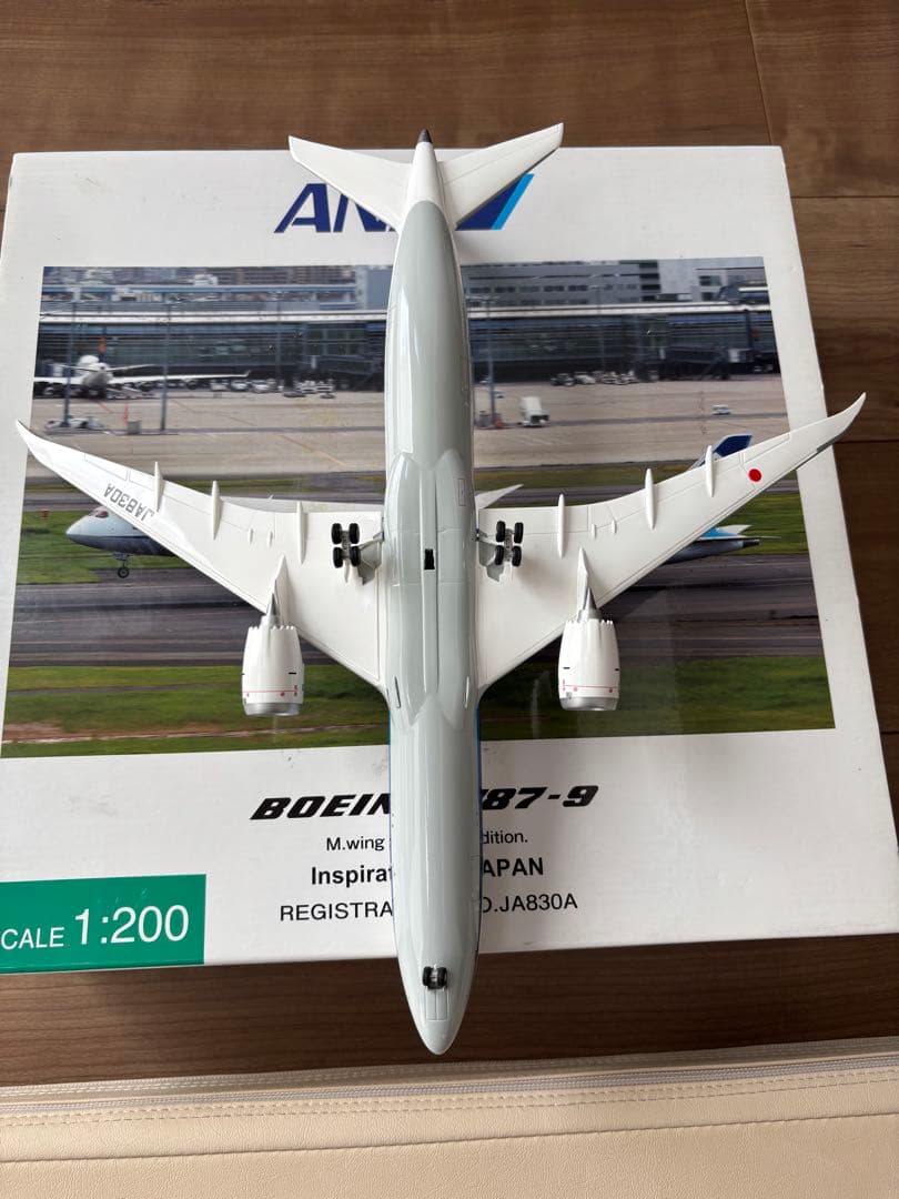 全日空商事　ANA Boeing 787-9 JA830A 1:200