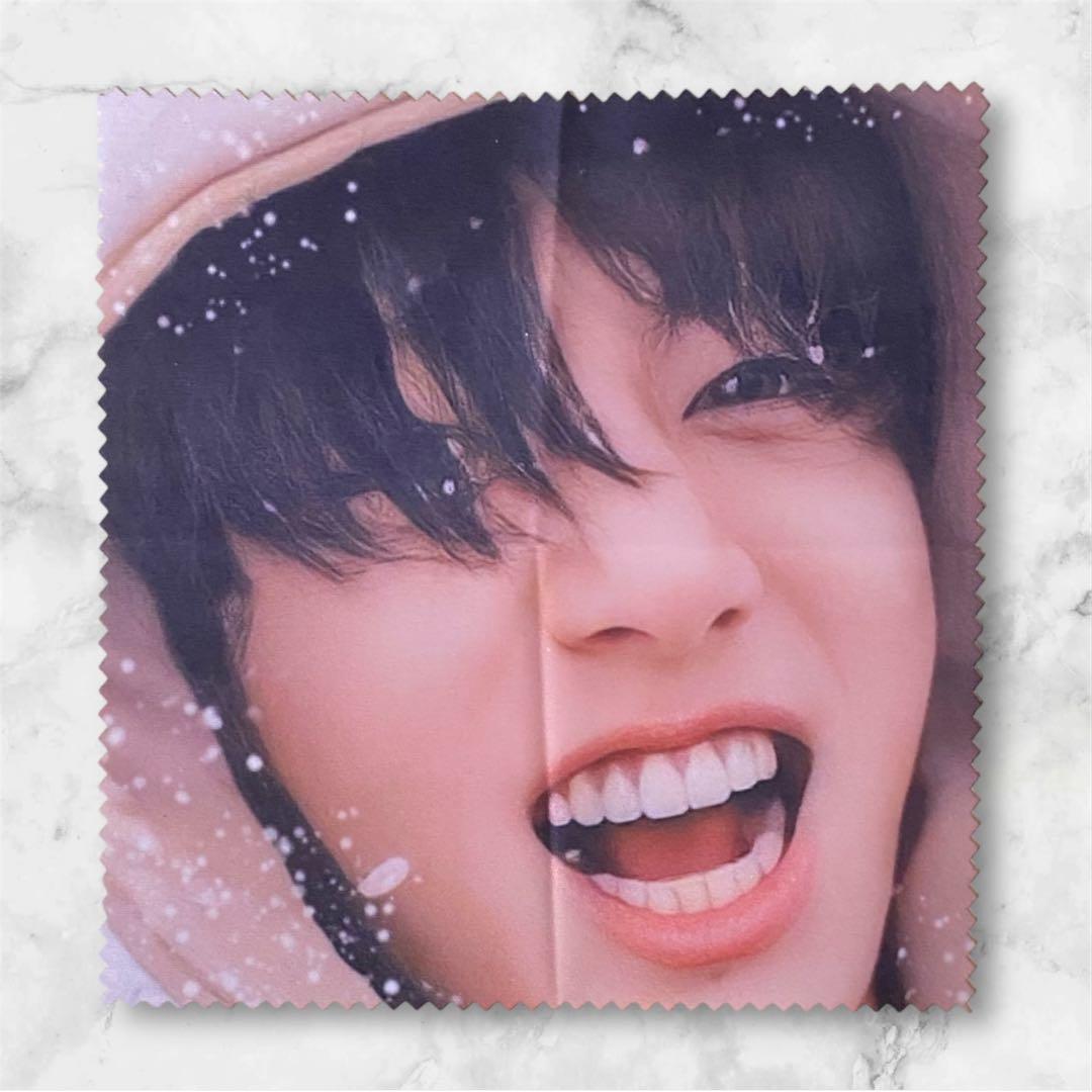tomo様 リクエスト BTS JUNGKOOK ぽんぽんウサギさんキーホルダー