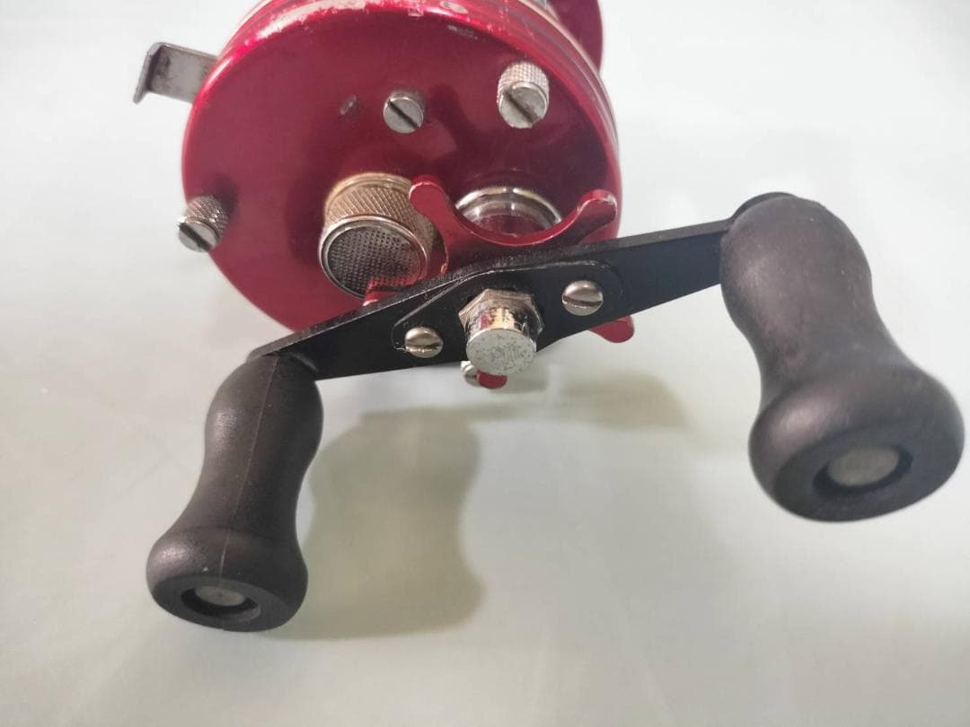 ★アブガルシア　アンバサダー5500　ビンテージ　リール 　レッド