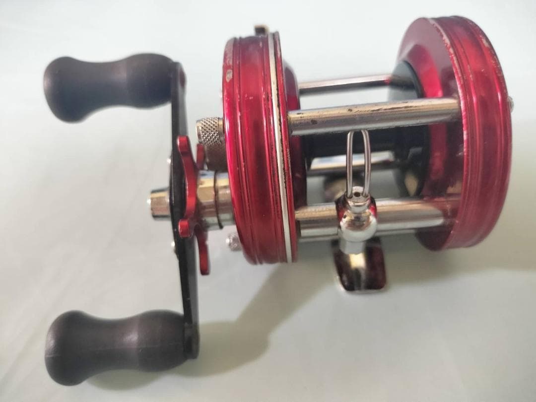 ★アブガルシア　アンバサダー5500　ビンテージ　リール 　レッド