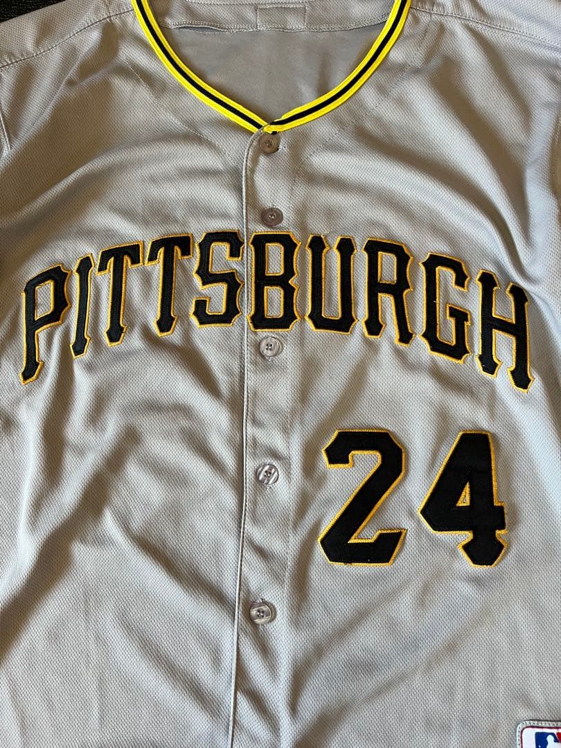 MLBピッツバーグパイレーツ USA製ベースボールシャツ ALVAREZ24