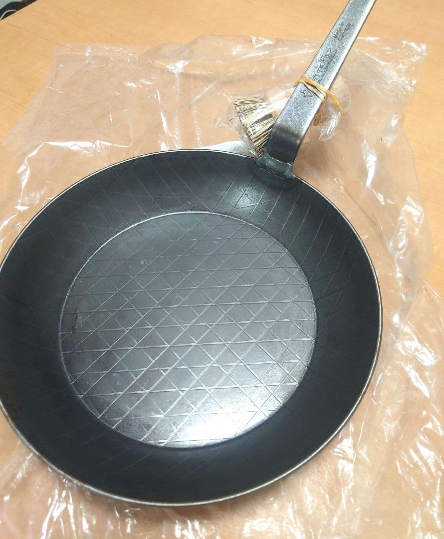 turk 鉄製フライパン (ロースト用24cm深型) POTブラシ付属