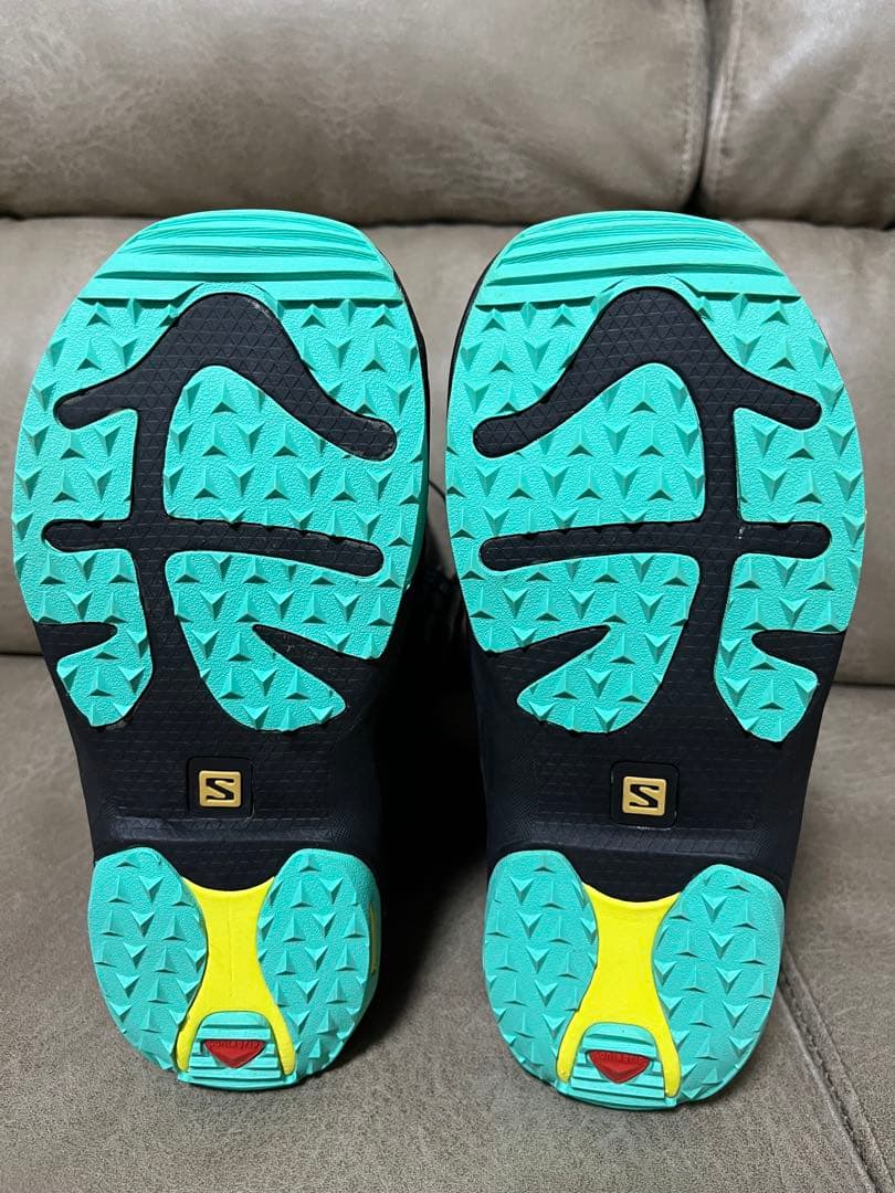 新品未使用 SALOMON IVY サロモン アイビー 23.5cm レディース