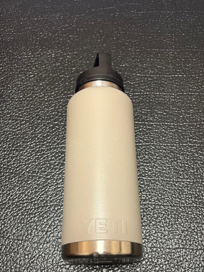 【希少廃盤カラー】YETI Rambler 46ozボトル ランブラー