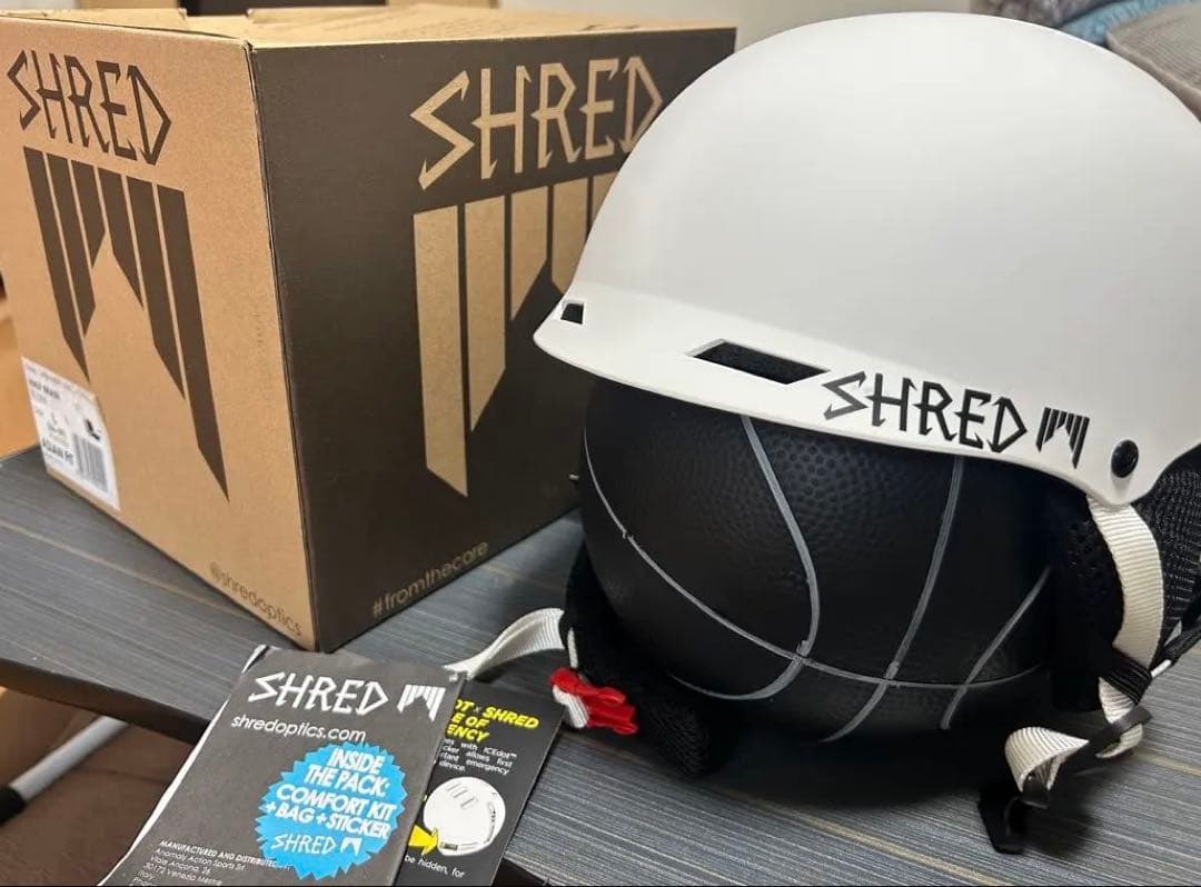 SHRED ヘルメット HALF BRAIN ハーフ ブレイン 新品未使用品