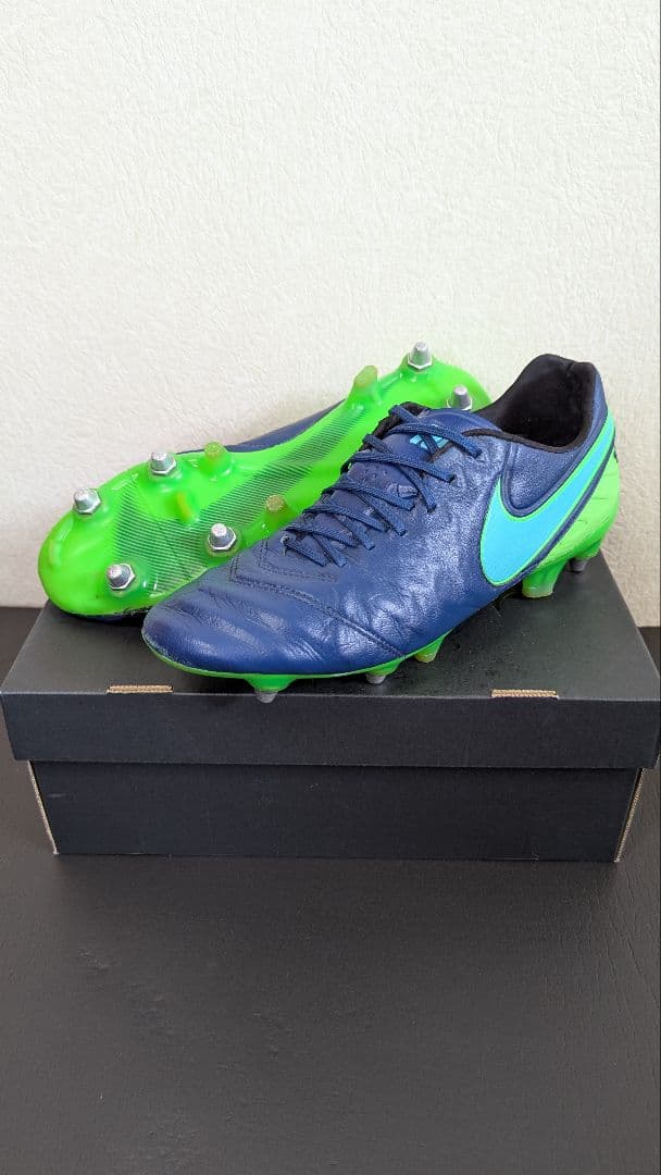 NIKE サッカースパイク ティエンポ レジェンド6　SG ナイキ ACC