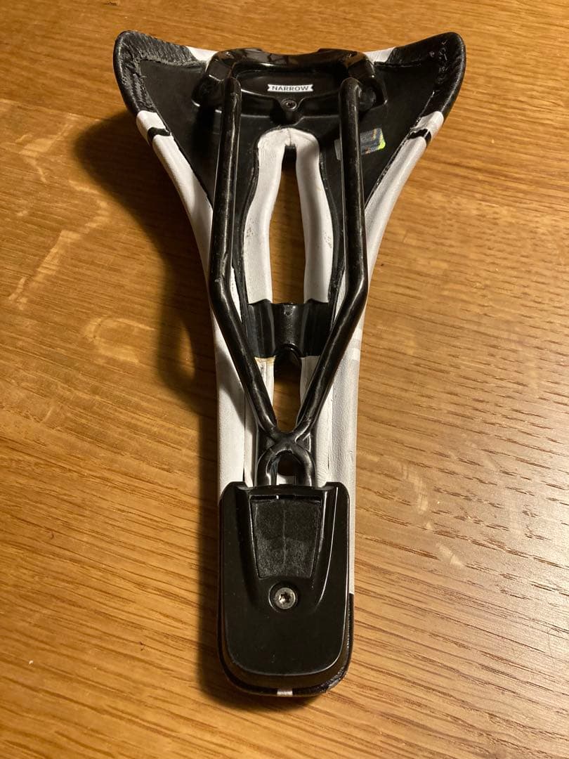 sanmarco サンマルコ MANTRA マントラ サドル　カーボンレール