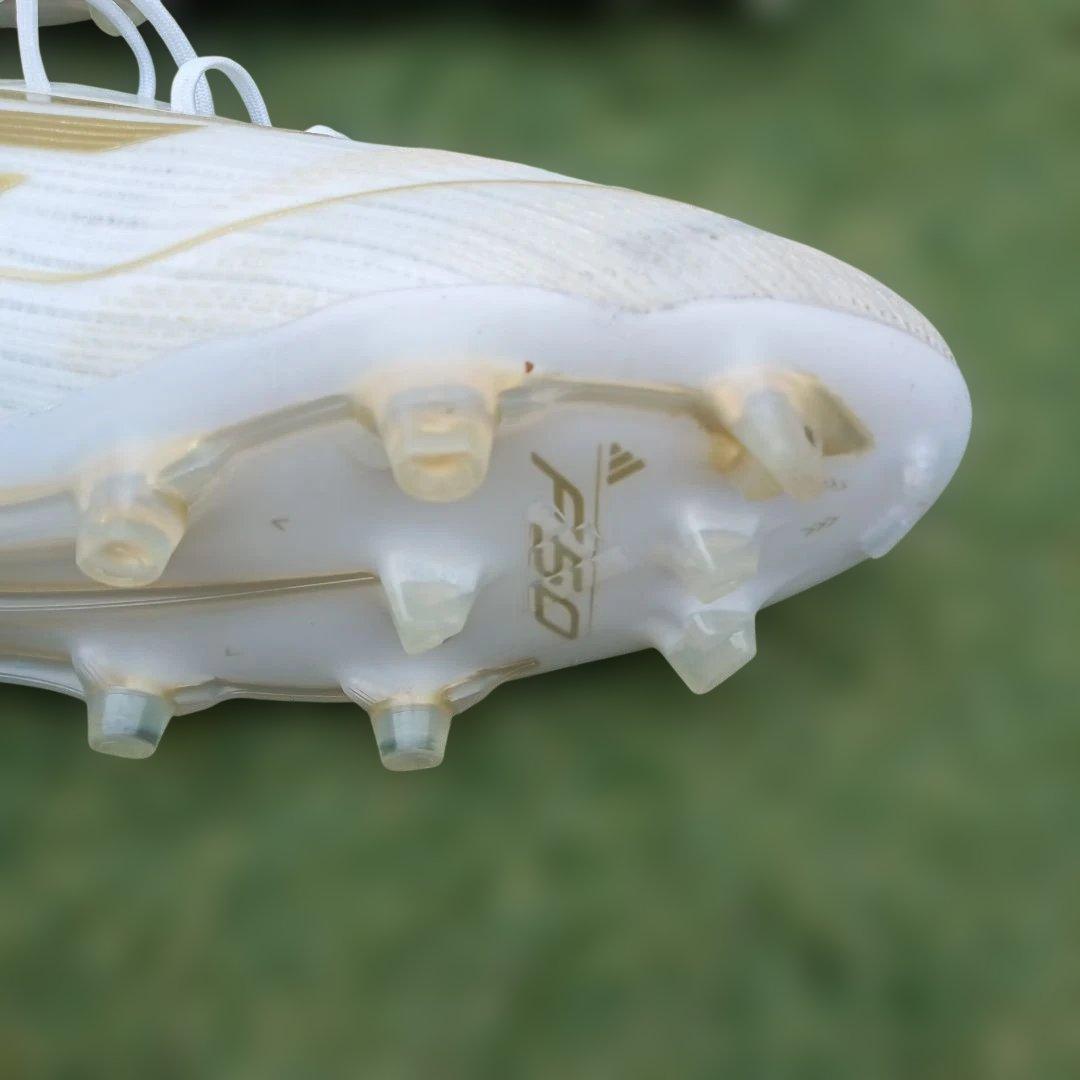 サッカースパイク　adidas F50　25.5センチ