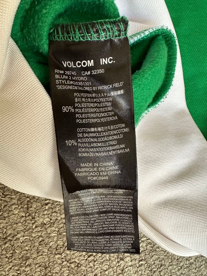 ボルコム Volcom フード付きウェア カラーブロック撥水　パーカー