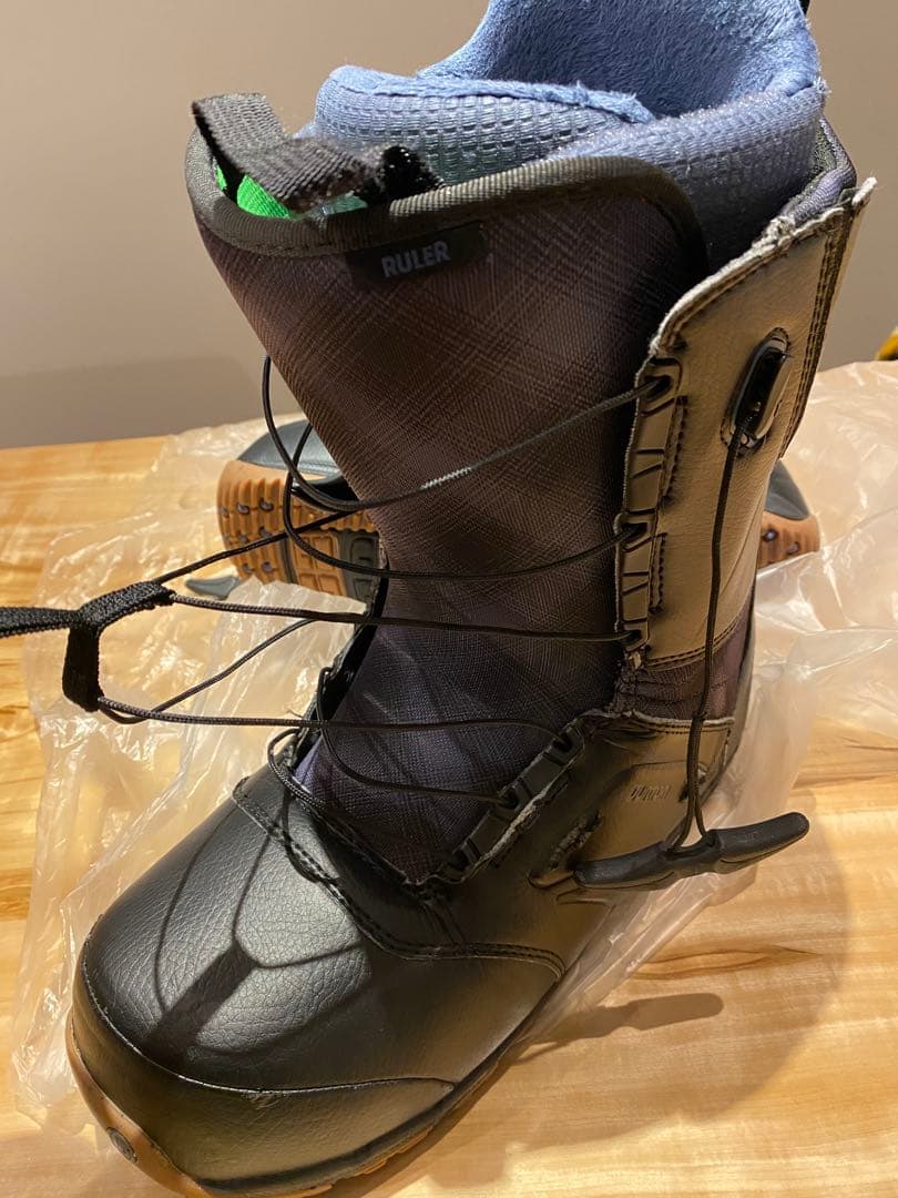BURTONバートンスノーボードブーツルーラー29.5cm(実質28.5cm程度