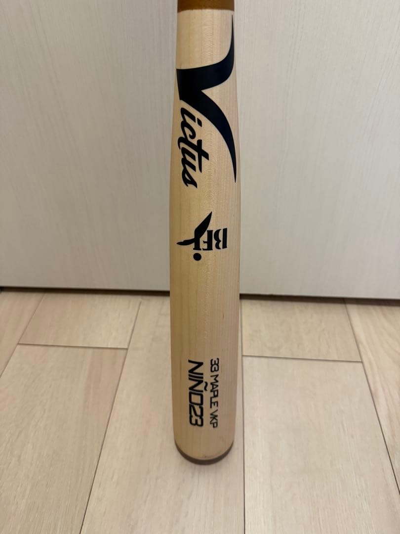 Victus ヴィクタス　タティスジュニア　33inch 84cm MLB