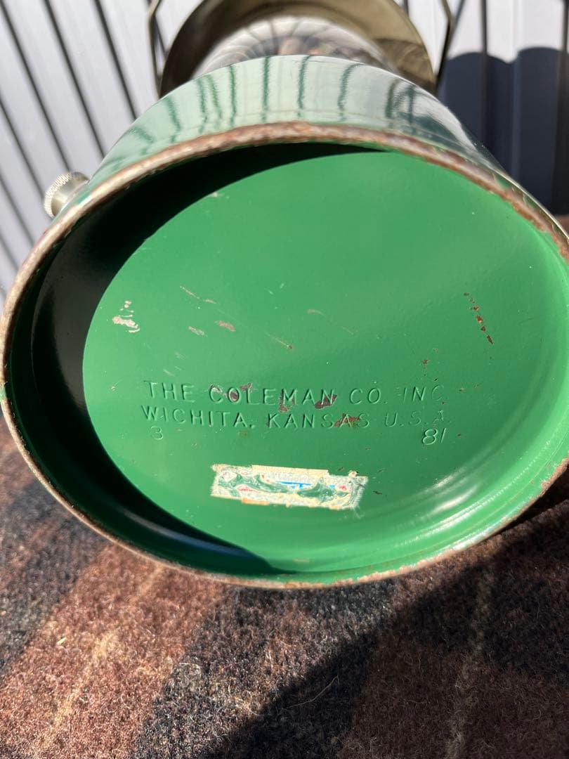 Coleman ランタン 1981年3月　緑色