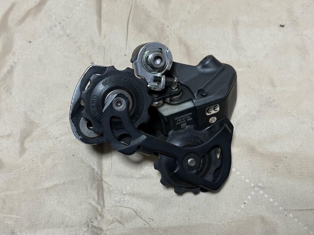 最終値下げShimano Ultegra 6770 Di2 コンポーネントセット