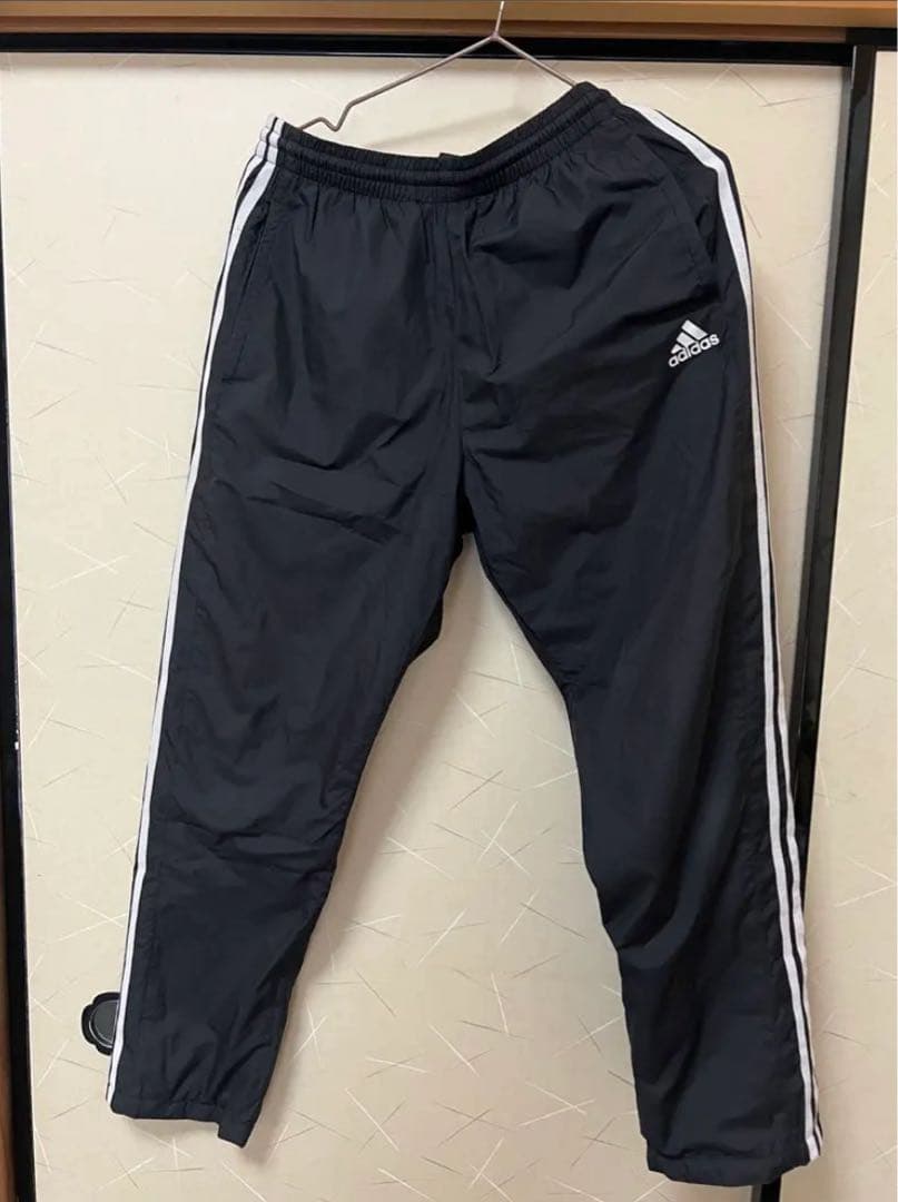 adidas ブラックジャージ上下セット