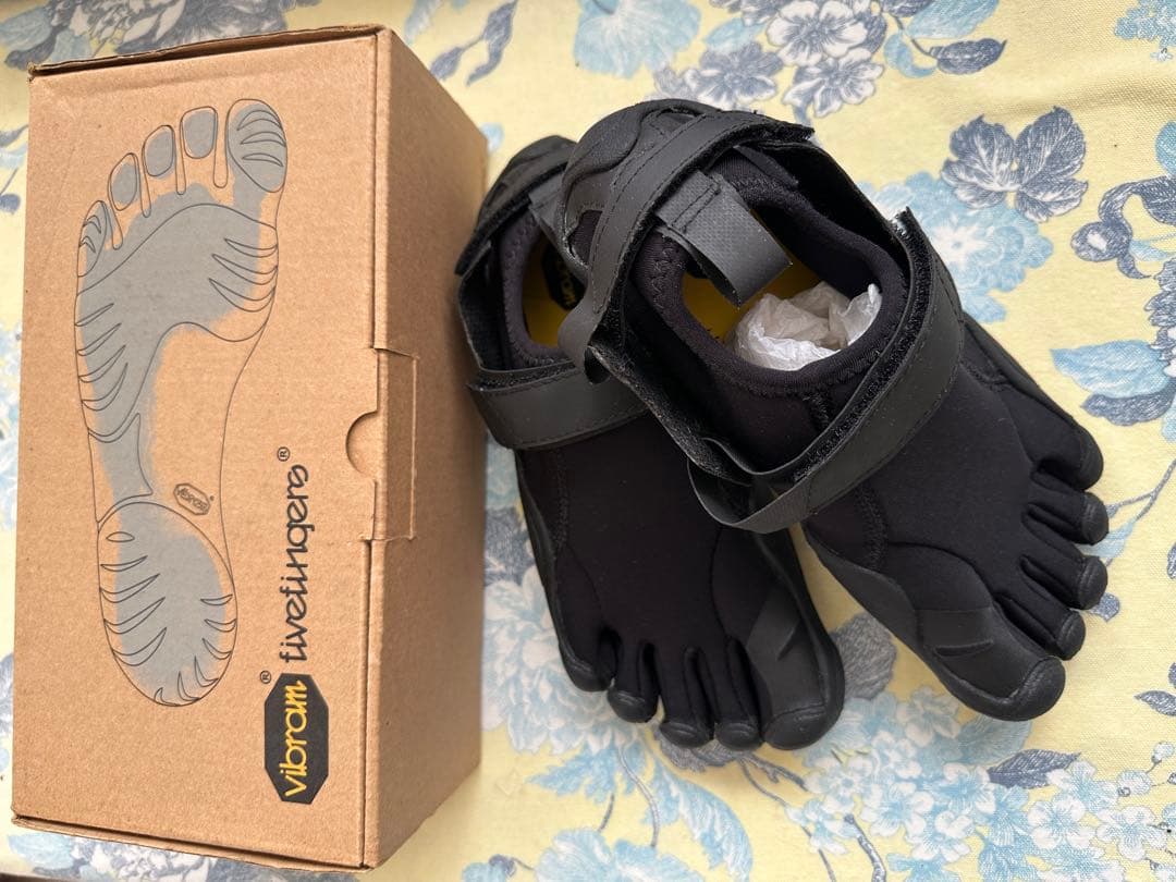 その他 Vibram five fingers