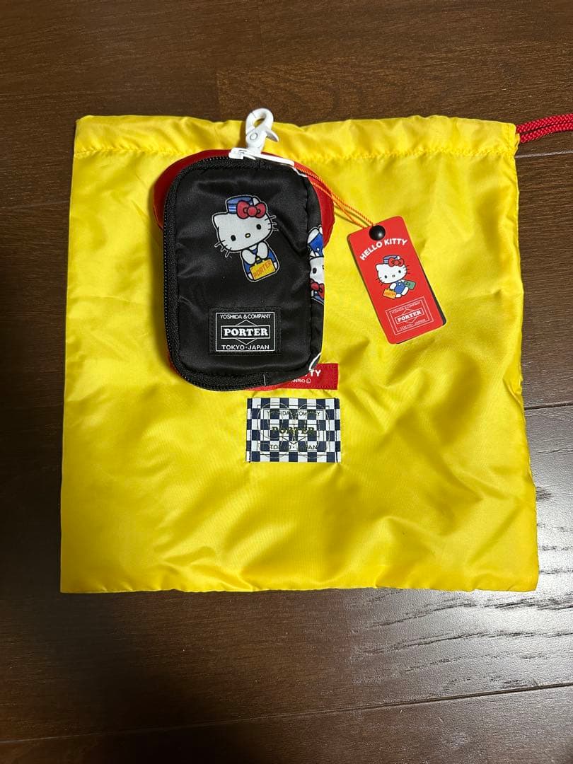 HELLO KITTY × PORTER マルチポーチ ブラック