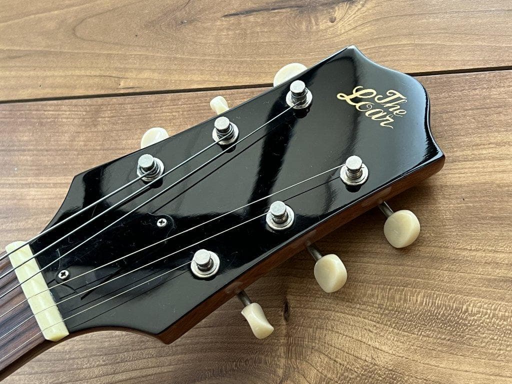 入手困難　The Loar　LH-301T-VS　名器！　ハードケース付属