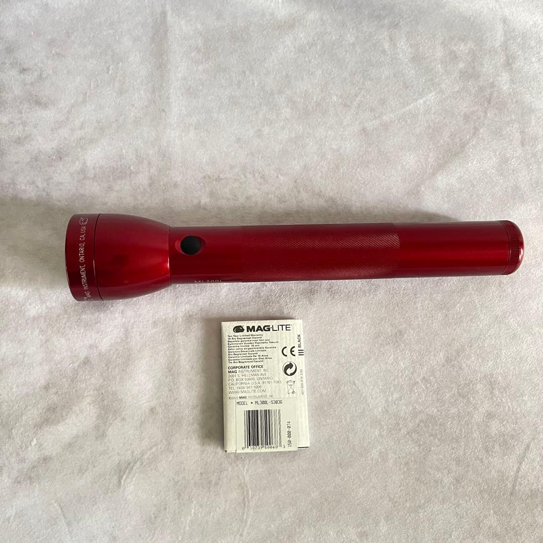 MAGLITE ML300L LED 懐中電灯　マグライト 単一電池×3個タイプ