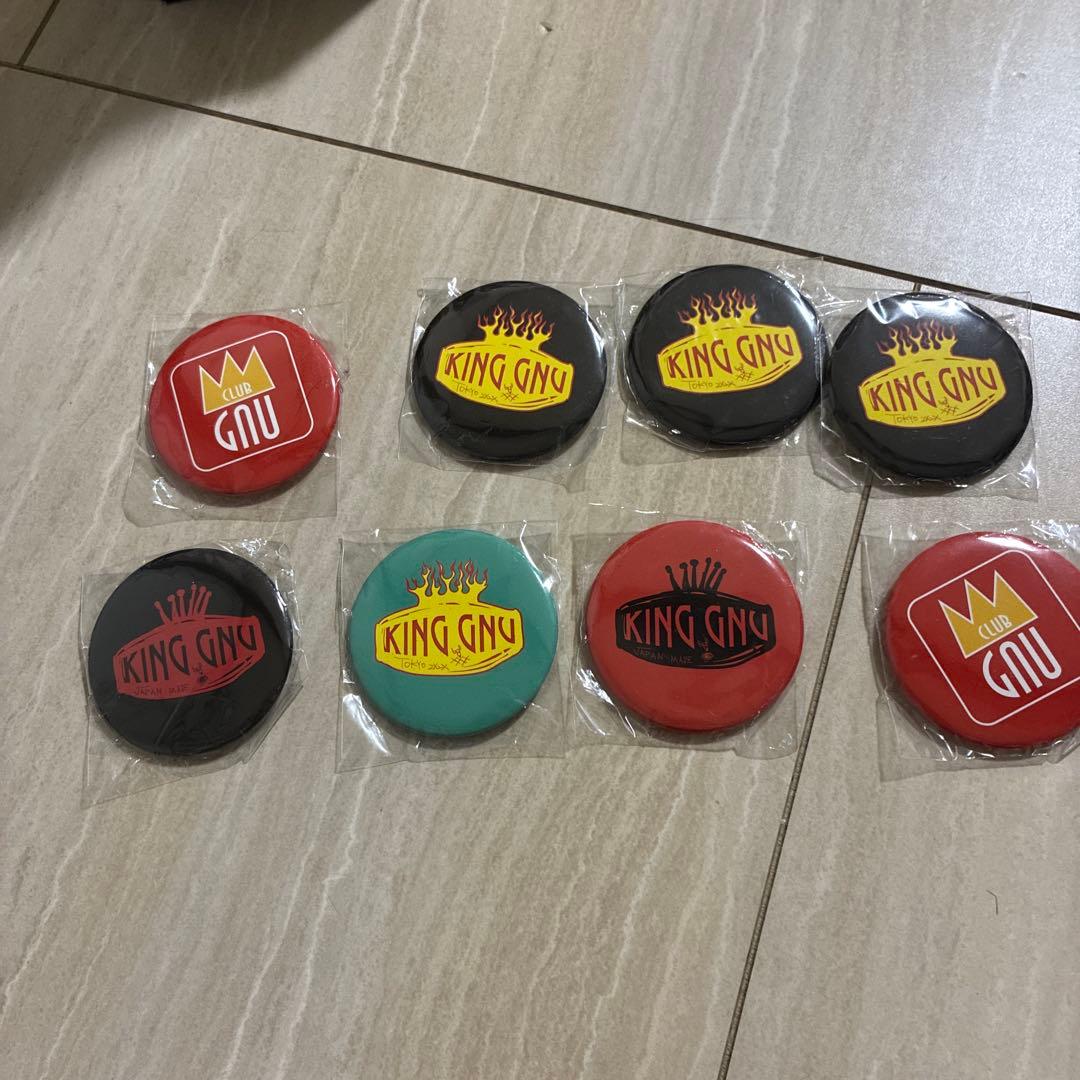 King Gnu キングヌー　グッズまとめ売り　カードケース、ブローチ、バッチ等