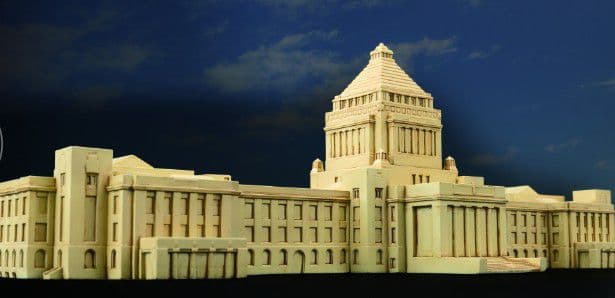 デアゴスティーニ　国会議事堂　　1/700スケール　ゴジラ　東宝怪獣シリーズ