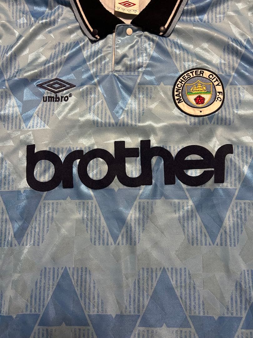 「値下げしました！」umbro Manchester city 90s
