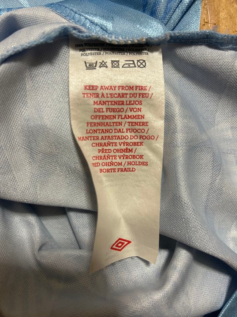 「値下げしました！」umbro Manchester city 90s