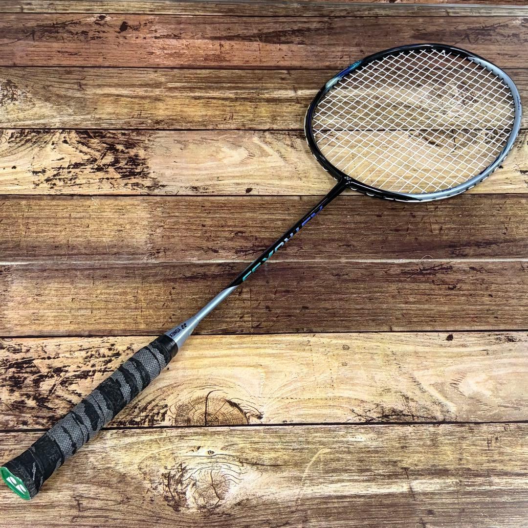 【廃番】ヨネックス　アストロクス55 バドミントン　YONEX　5UG5