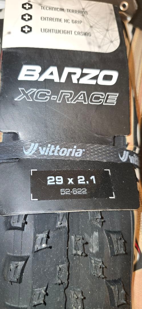 Vittoria Barzo XC-Race 29 x 2.1 ２本セット