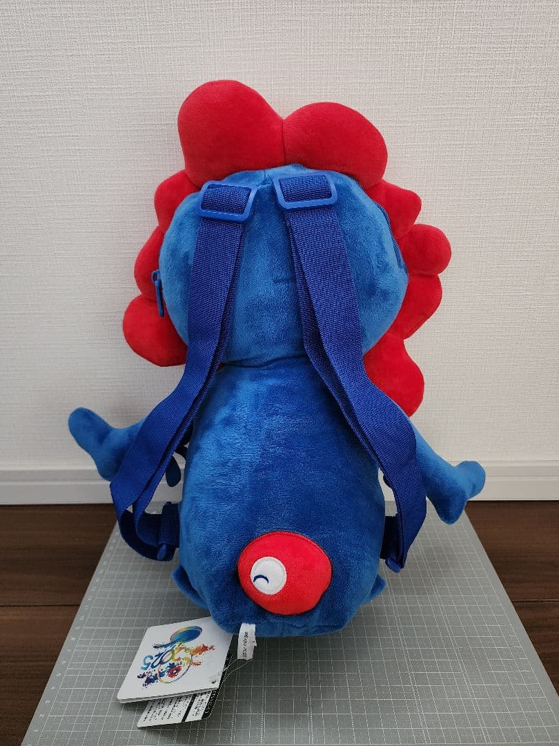 ミャクミャク　ぬいぐるみ　リュック　にこにこ