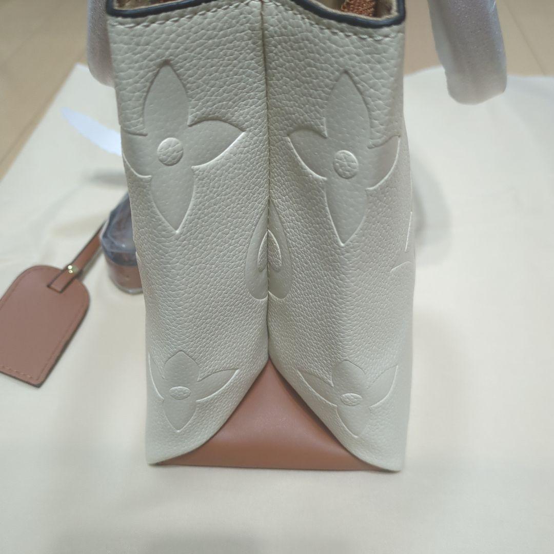 LOUIS VUITTON ショルダーバッグ ホワイト