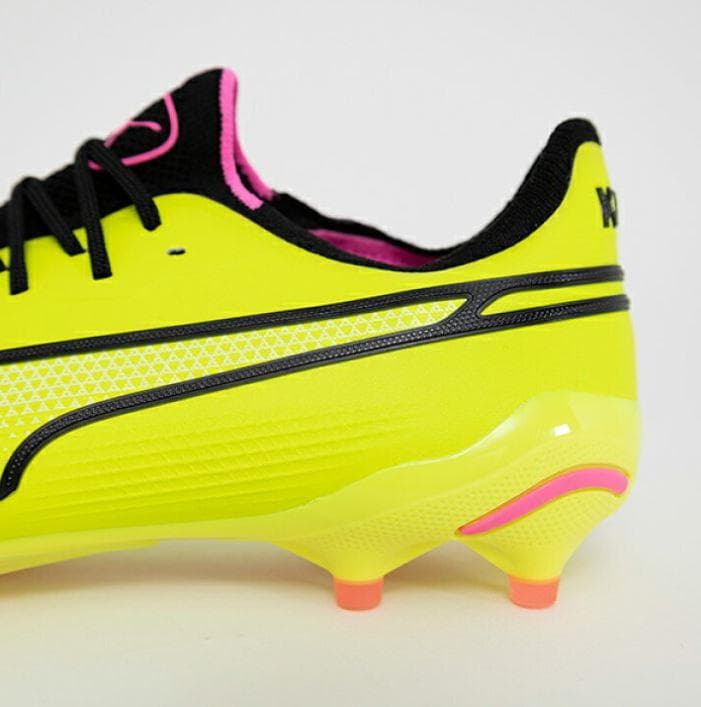 新品 定価2.3万円 PUMA プーマ サッカーシューズ スパイク 28cm