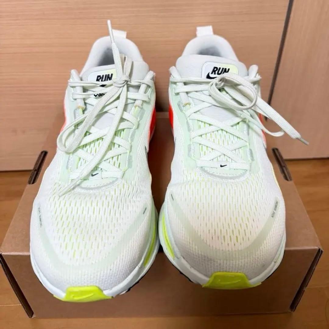 Nike ボメロ18 25.5 定価16,500円