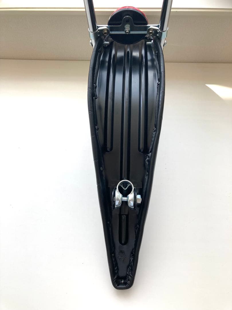 CRUE’S LAWRIDER 26インチ バナナシート シーシーバー等付
