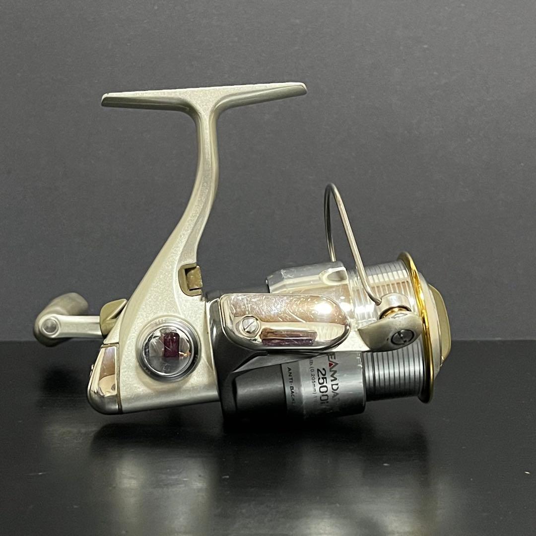 チームダイワX 2500iAW DAIWA スピニングリール