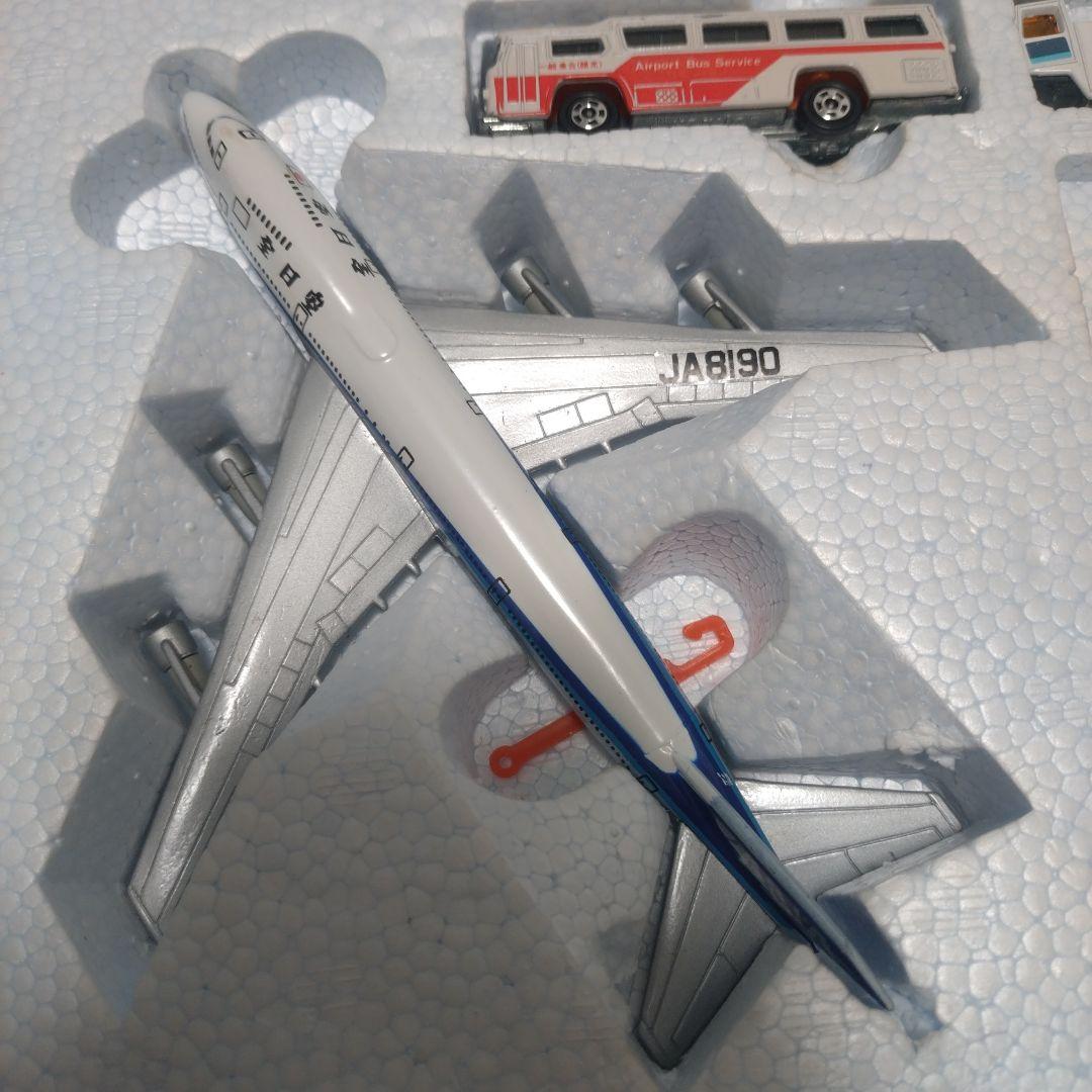 トミカ　新空港セット　スーパージャンボ