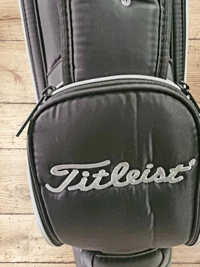 【新品未使用】NEW！Titleist ハンドルキャリー付きゴルフバッグ BK