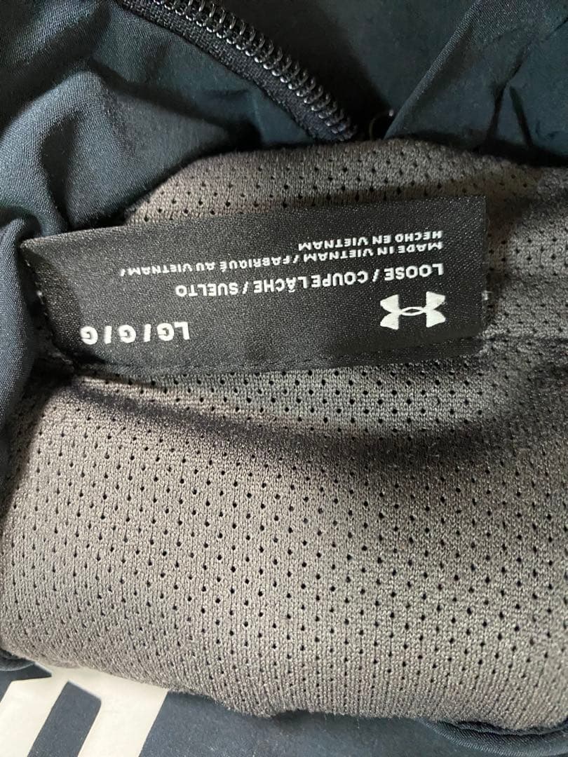 Under Armour フード付きジャケット 、パンツセットブラック