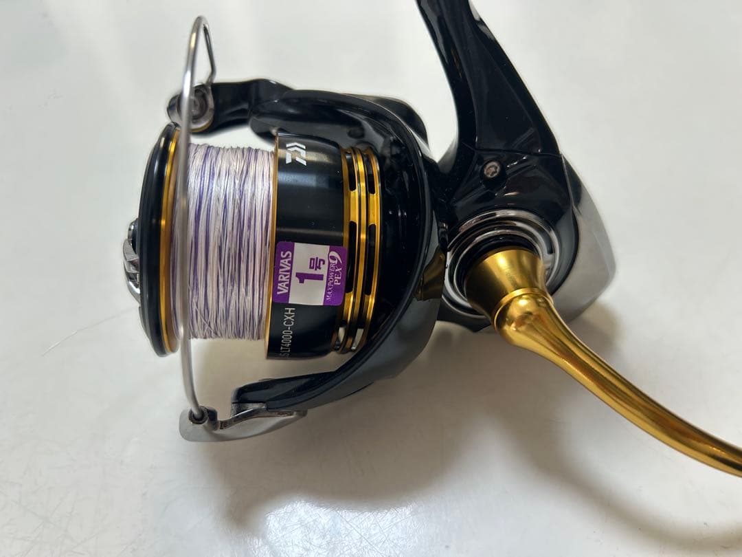 DAIWA LEGALIS LT4000-CXH スピニングリール