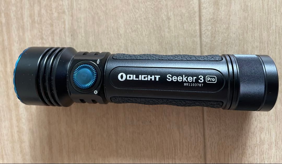 Olight Seeker 3 Pro 充電式フラッシュライト　美品