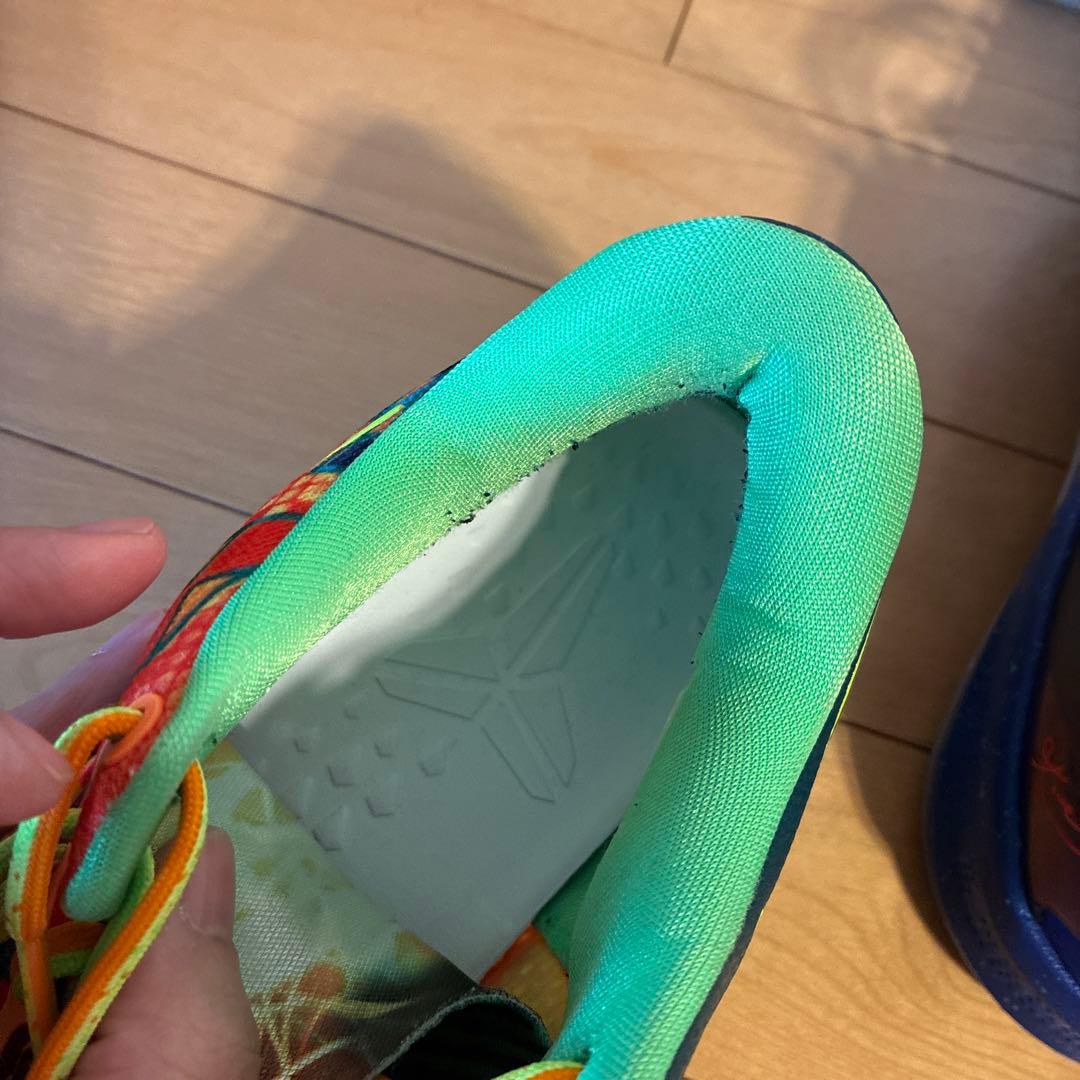美品！Nike Kobe8 レッド/グリーン/ブルー 予備シューレース付き