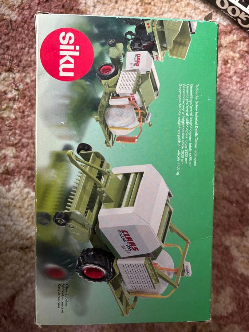 siku Claas Rollant 250 1:32 クラウス ロー