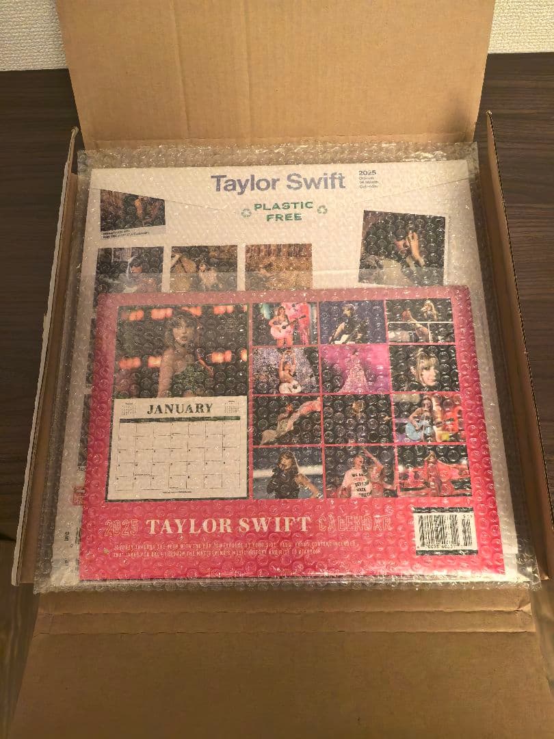 Taylor Swift / テイラー・スウィフト カレンダー３部