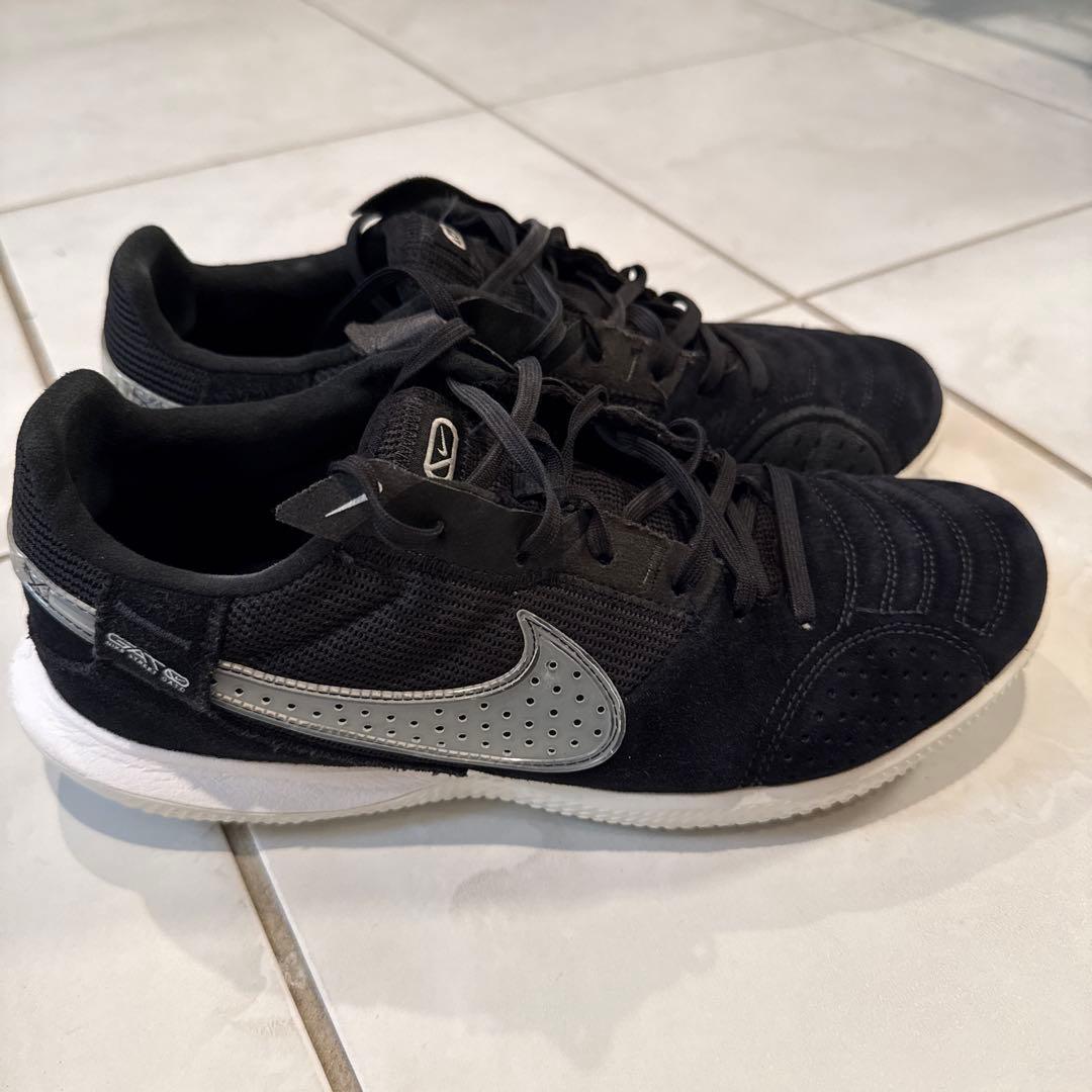 フットサル NIKE ストリートガト　25.5cm