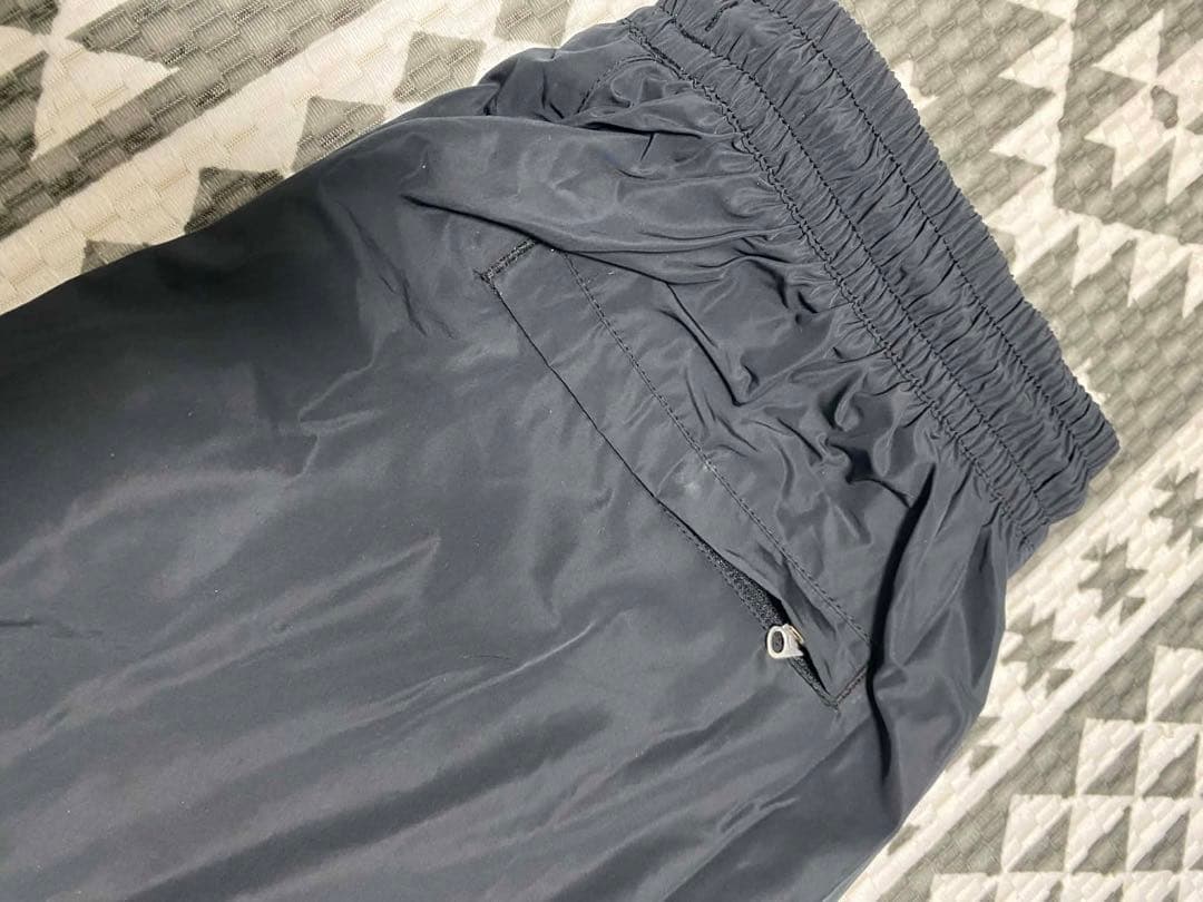 新品　ナイキ　メンズ　パンツ　ウィンドブレーカー　裏メッシュ　ブラックL