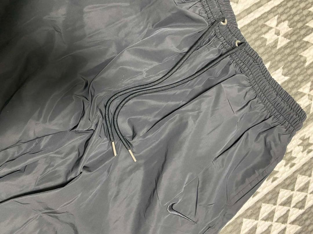 新品　ナイキ　メンズ　パンツ　ウィンドブレーカー　裏メッシュ　ブラックL