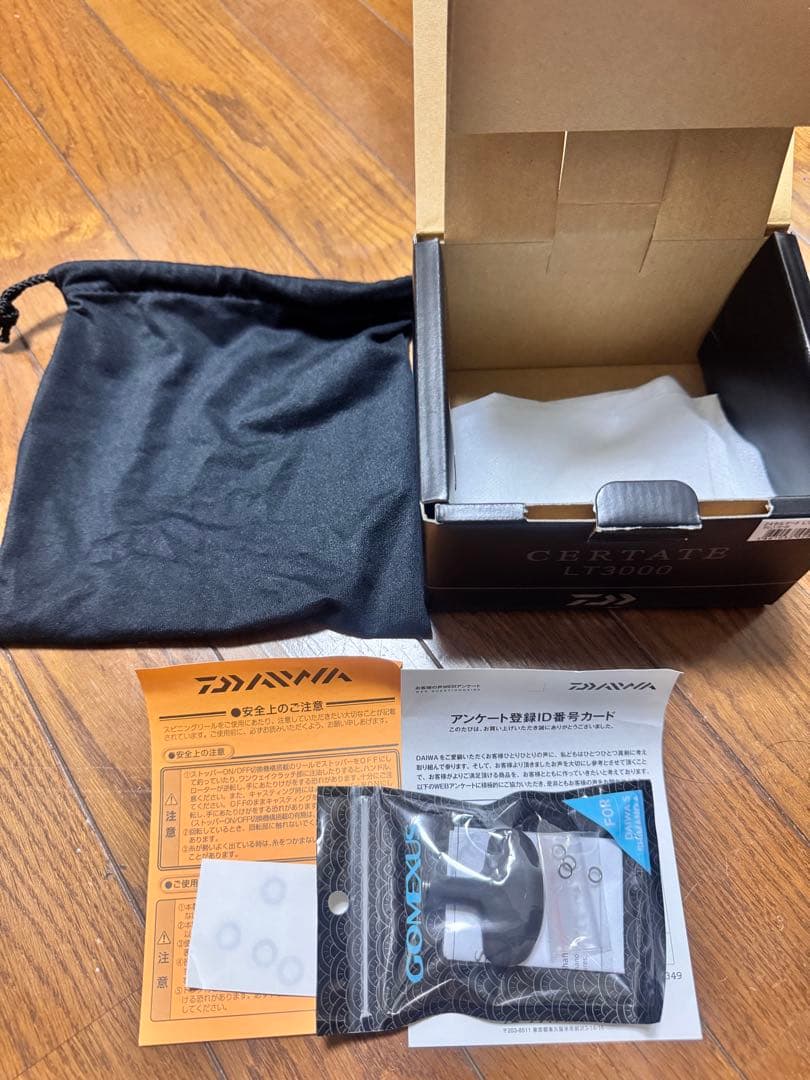 ほぼ新品　DAIWA 24 CERTATE LT3000 スピニングリール