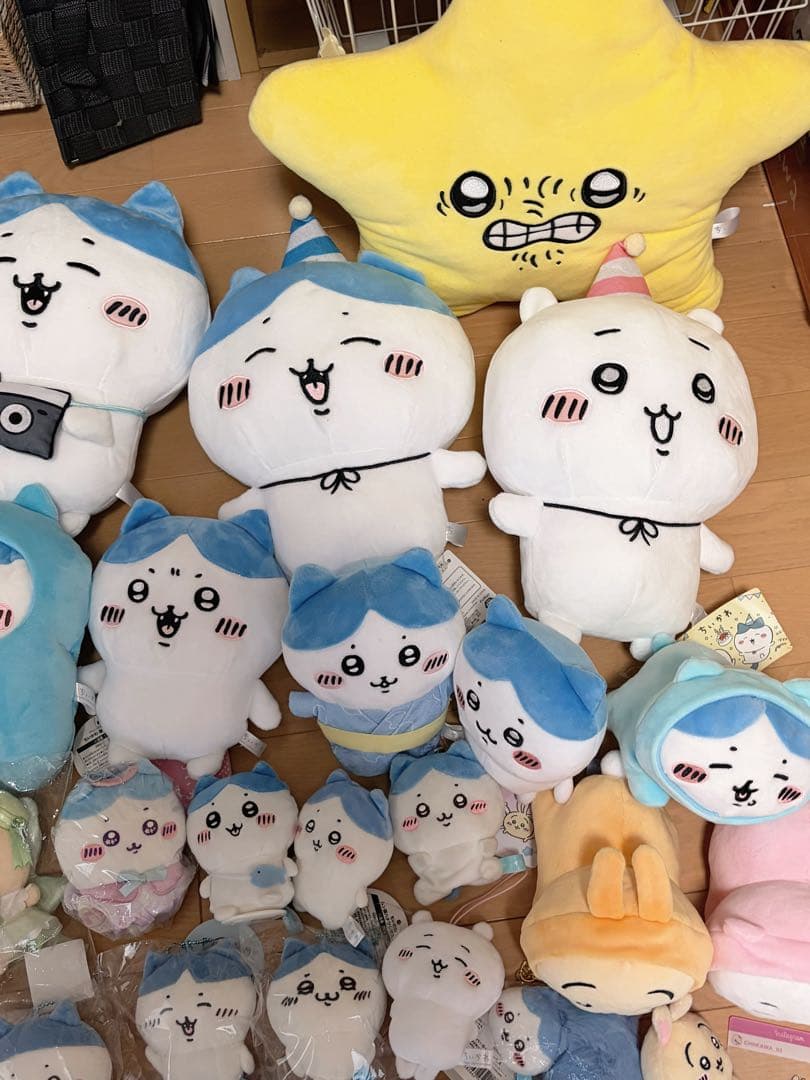 ちいかわ ハチワレ ぬいぐるみ マスコット 本まとめ売り はちわれちゃん多め！