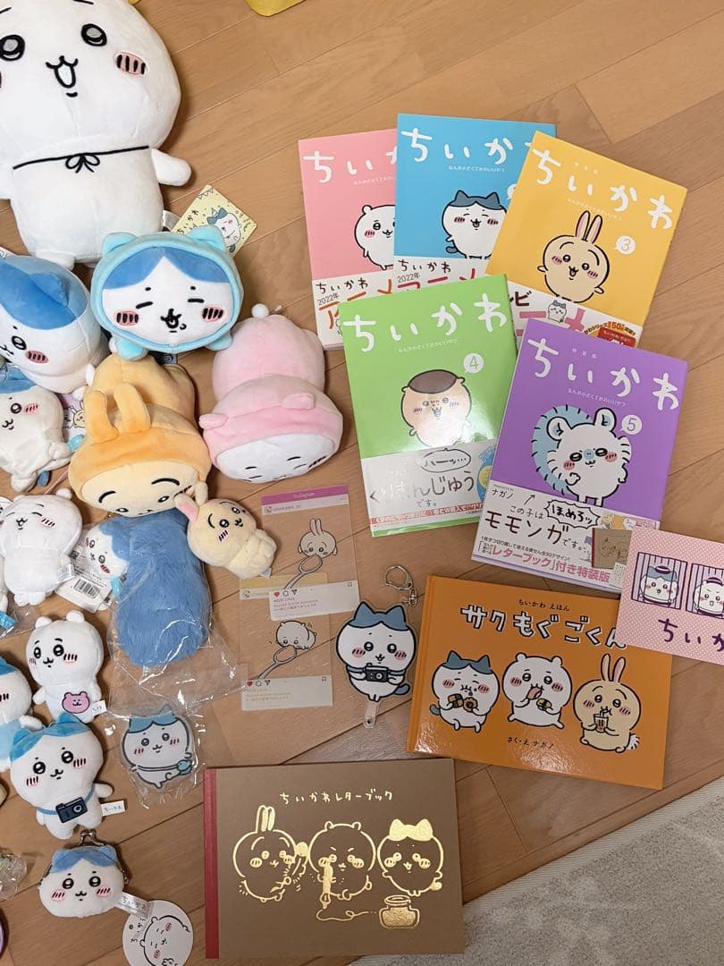 ちいかわ ハチワレ ぬいぐるみ マスコット 本まとめ売り はちわれちゃん多め！