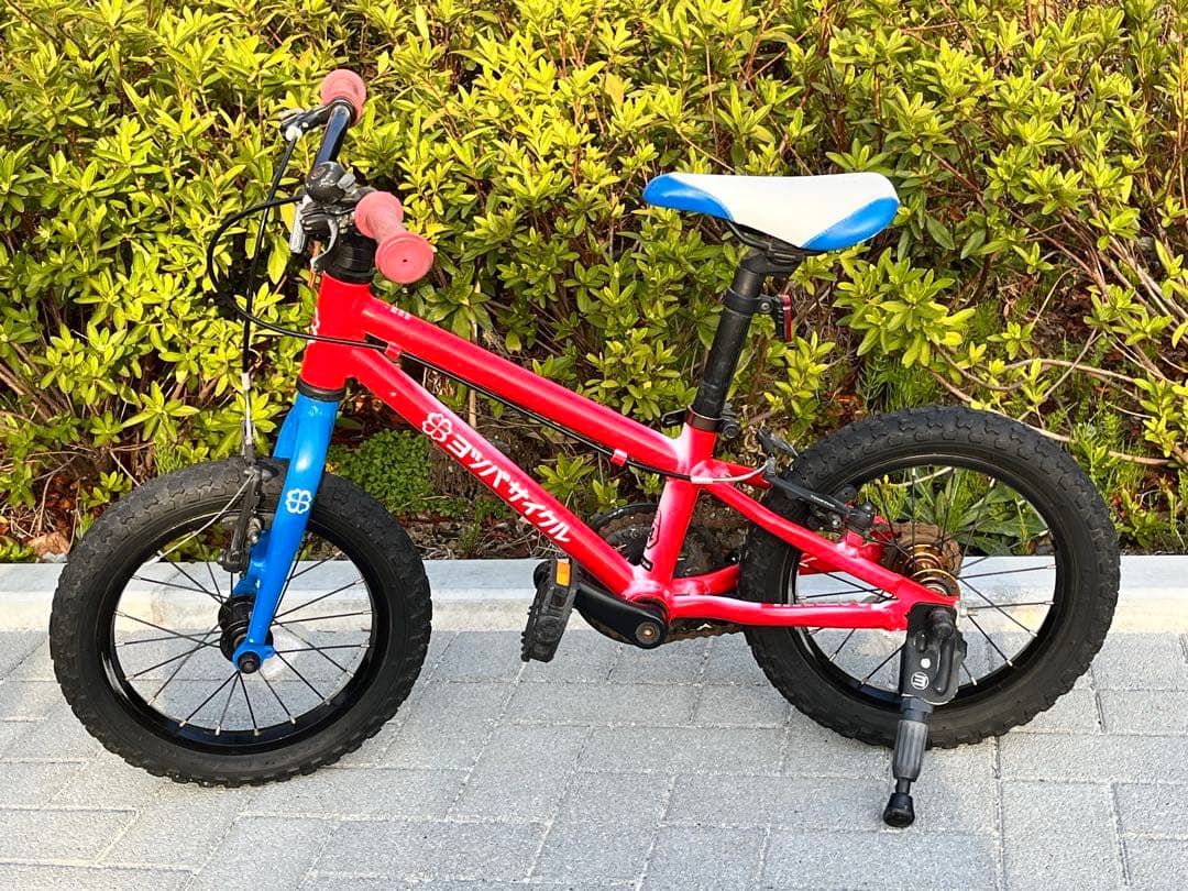 【引き取り限定 東京】 ヨツバサイクル キッズバイク 14インチ ヒーローレッド