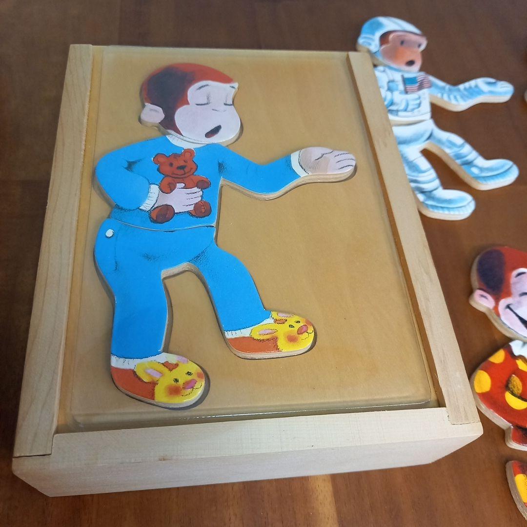 【希少★】キュリアスジョージ　木製パズル　おさるのジョージ　パズル　着せ替え
